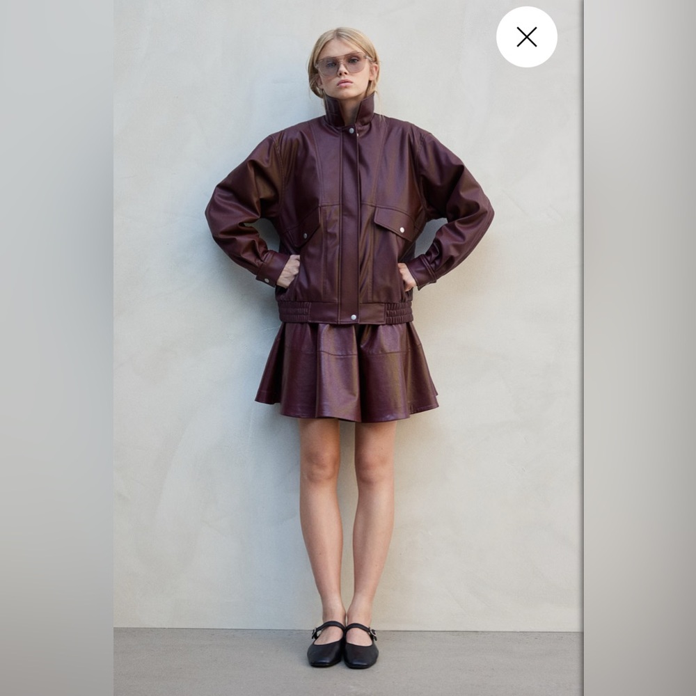 H&M Black Oversized Faux Leather Jacket - Picture 3 of 12